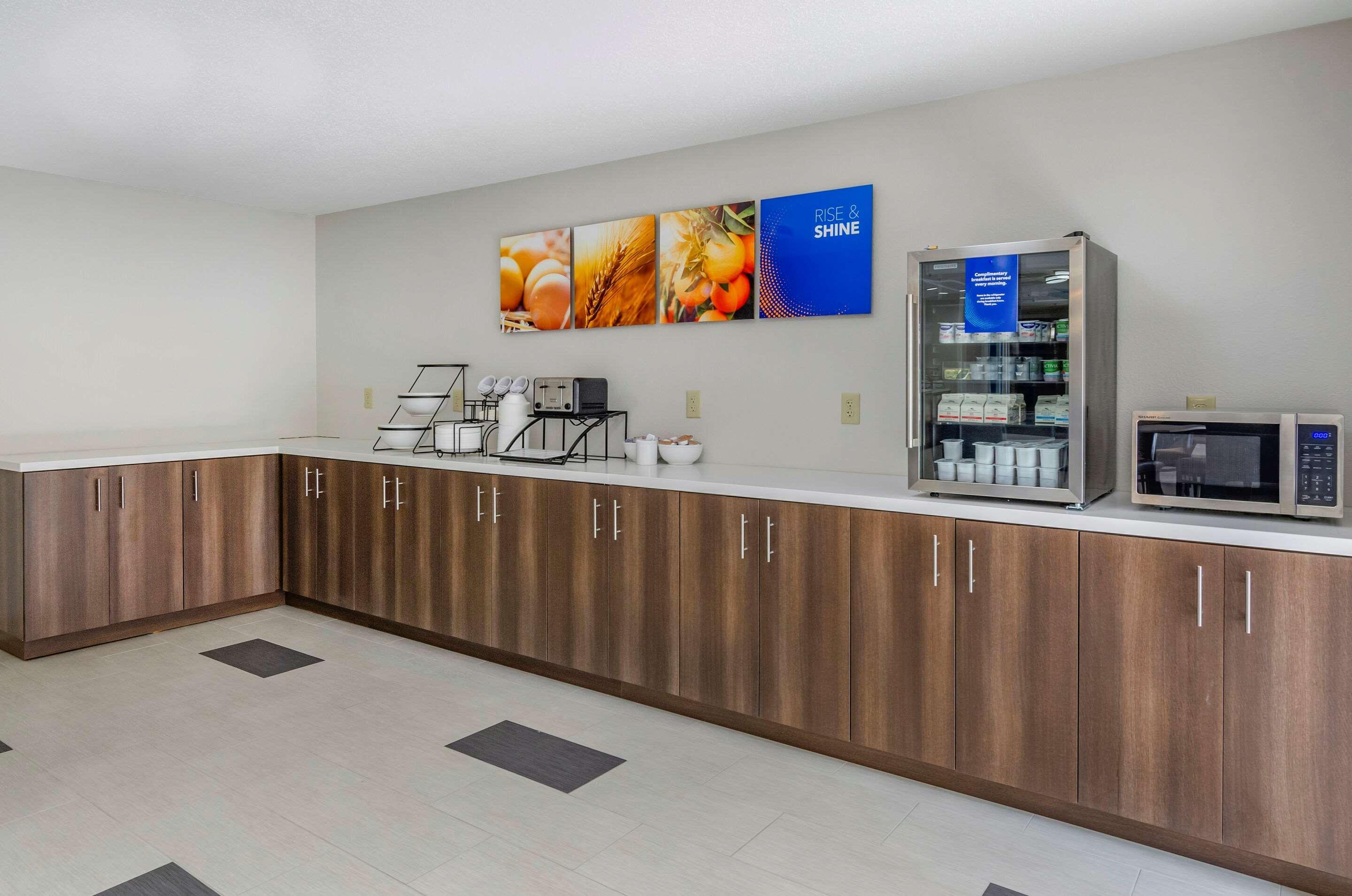 Comfort Inn & Suites Troutville - Roanoke North - Daleville Luaran gambar